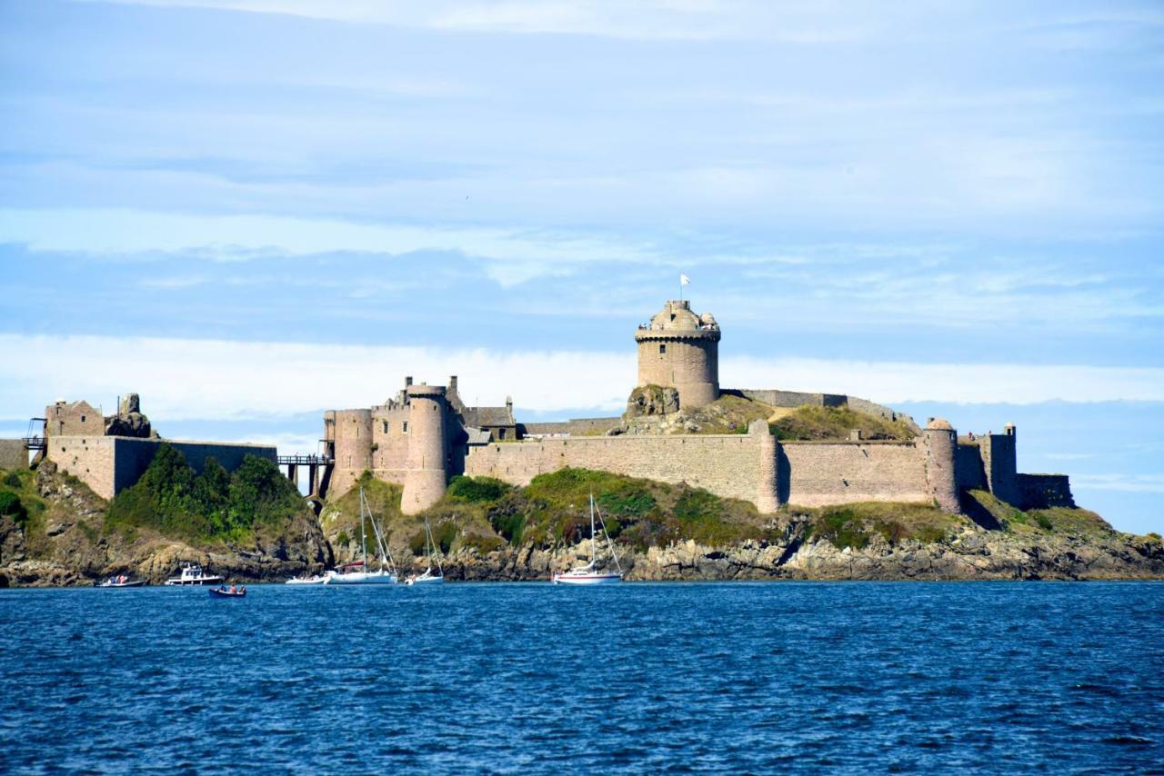 Chateaubriand Saint-Cast-le-Guildo Exteriör bild